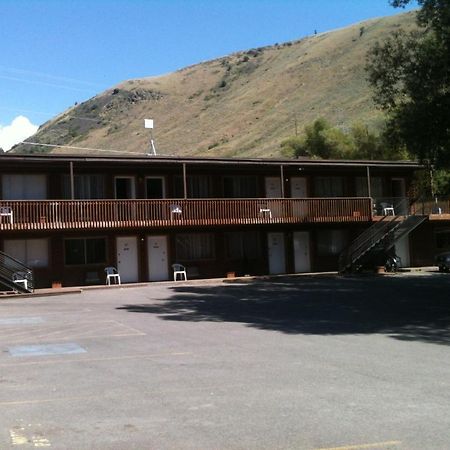 Teton Gables Motel ジャクソン エクステリア 写真