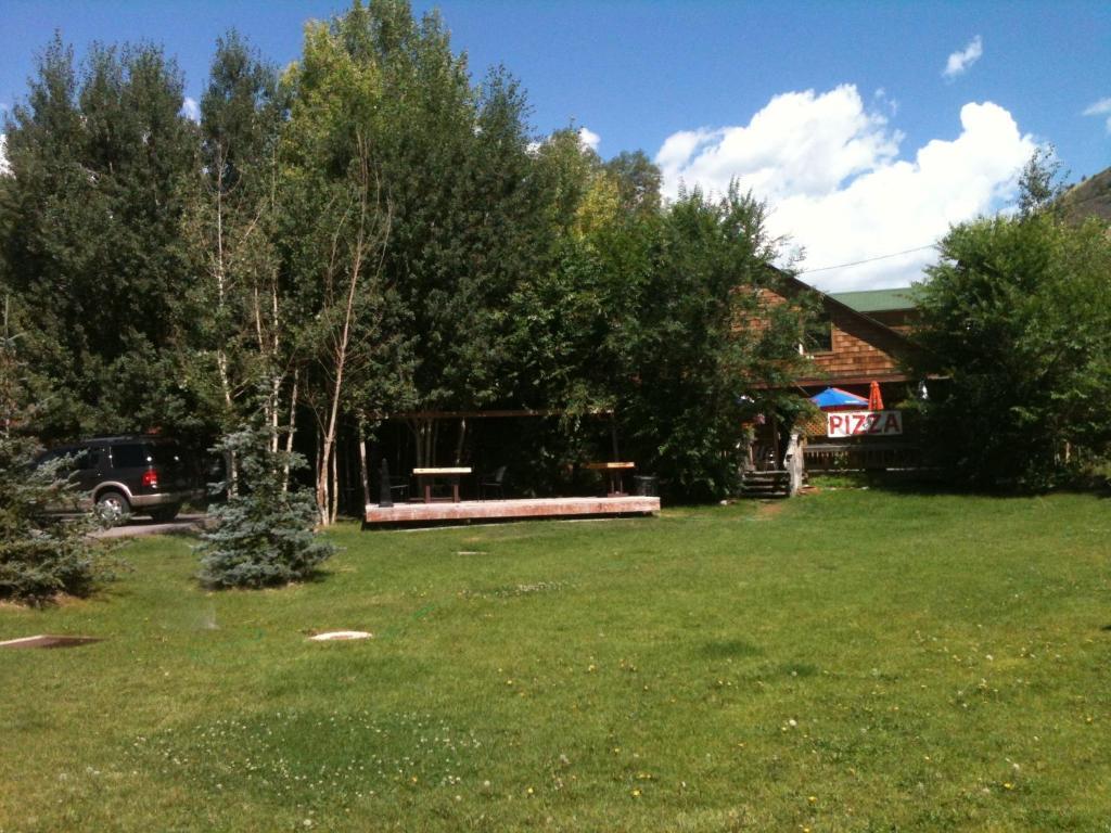 Teton Gables Motel ジャクソン エクステリア 写真